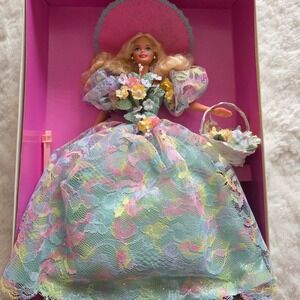 Spring Bouquet Barbie Enchanted Seasons Collection Spring Edition floral